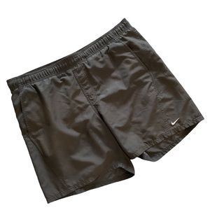 NIKE SWIM SHORTS IN GRAY WITH ADJUSTABLE DRAWSTRING WAIST SIZE LARGE